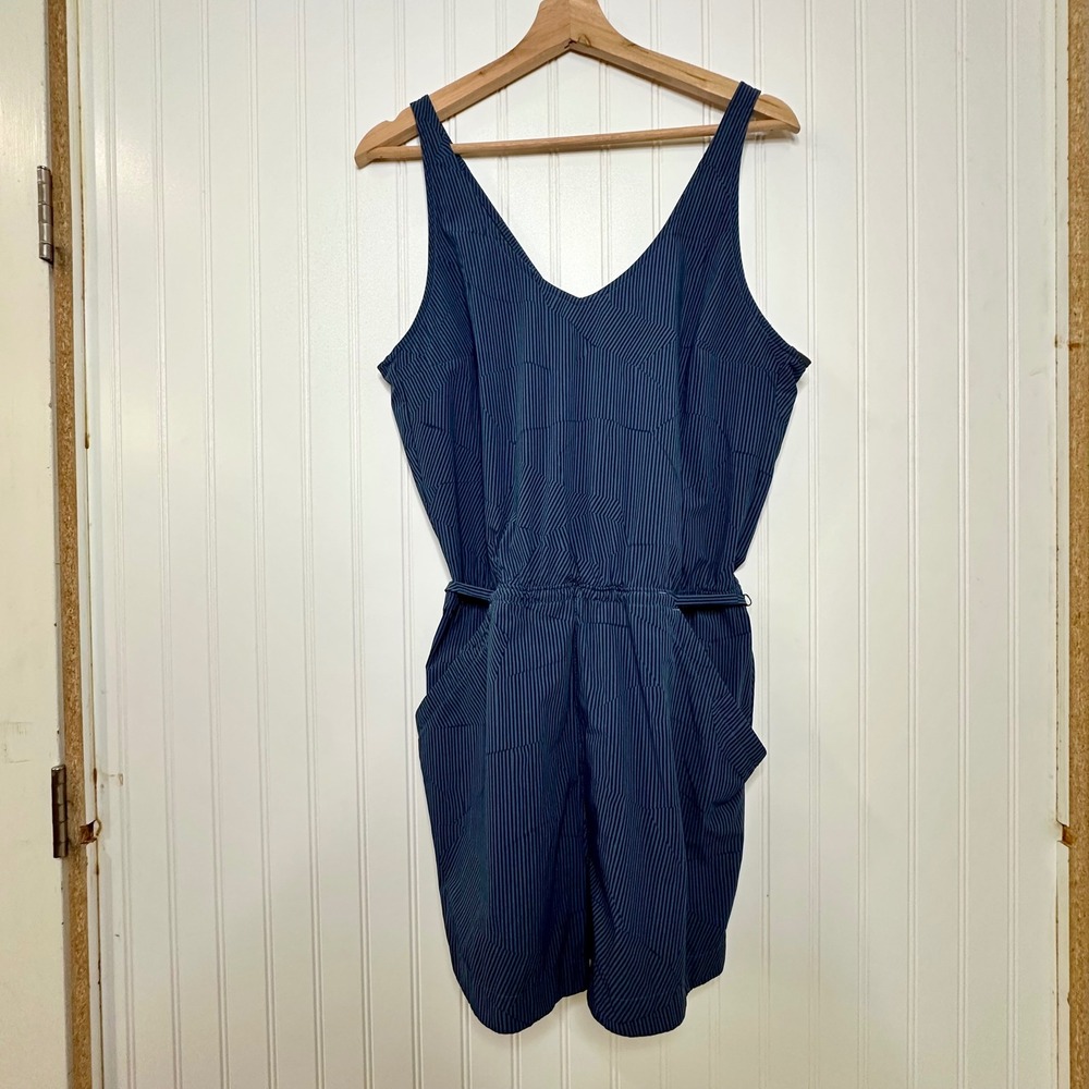 Mountain Hardwear Dynama Romper Womens Medium Blue Geometric Pinstripe‎ OL7586 - Picture 2 of 8